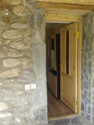 Гостевой дом Guesthouse Venera Местиа Трехместный номер Делюкс-5